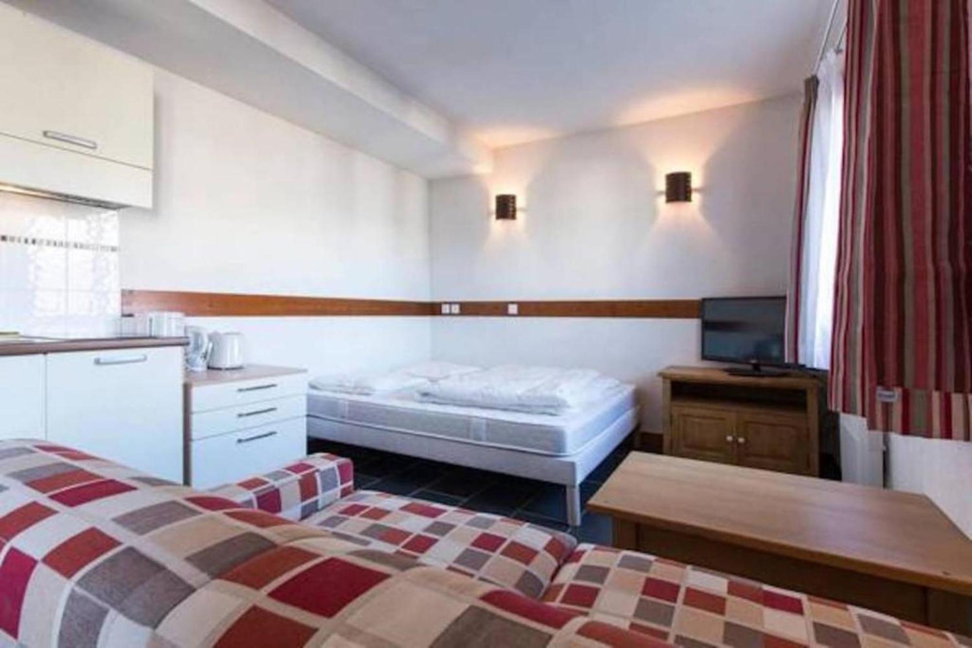 Les Aiguilles De Warens Aparthotel Combloux Kültér fotó